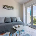 Ella Apartament Dramalj