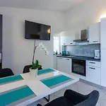 Apartament Ella
